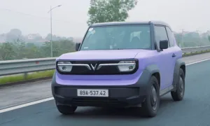 Chuyển làn trên đường cao tốc thế nào cho an toàn