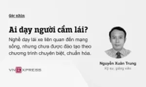 Ai dạy lái xe?